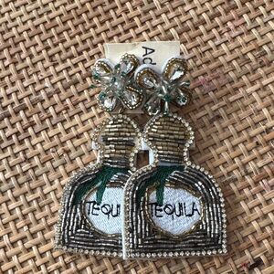 NWT Dia de Los Muertos Tequila Bottle Beaded Earrings